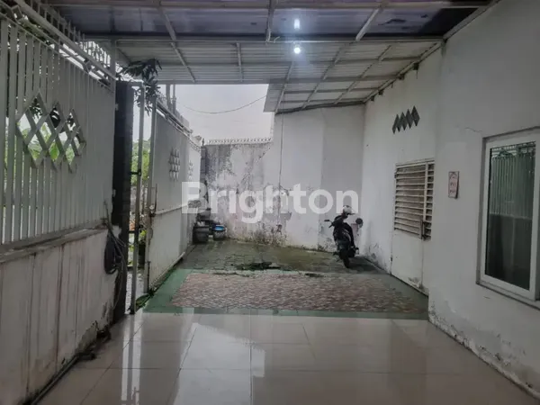 image DIJUAL RUMAH SECOND TERAWAT PONDOK CANDRA, DEKAT BANDARA JUANDA DAN MERR  (2)