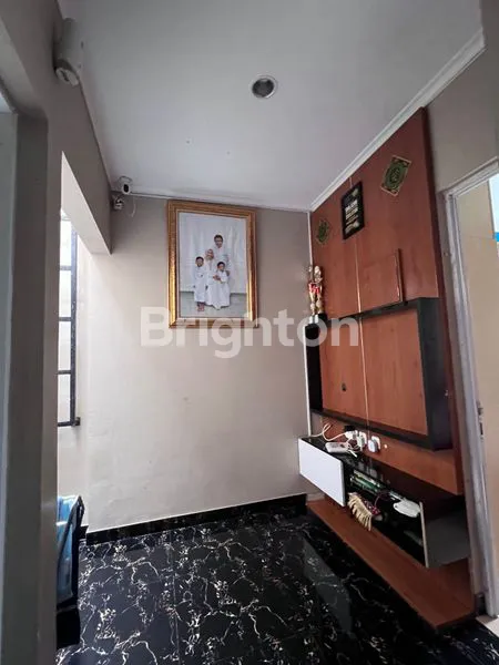 image RUMAH 2 LANTAI DI AMARILLO VILLAGE GADING SERPONG TANGERANG (4)