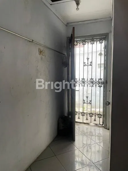 image DIJUAL RUMAH PINGGIR JALAN RAYA TUBAGUS ANGKE – SHM, DI BAWAH NJOP (8)