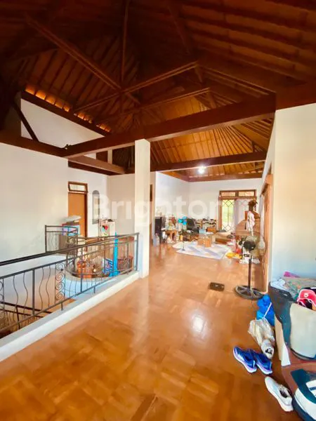 image DIJUAL TANAH ISI BANGUNAN VILLA CANTIK KEROBOKAN DENPASAR BALI (4)