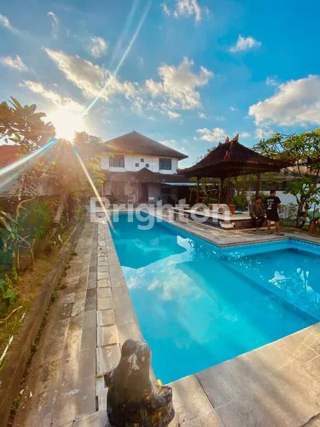 image DIJUAL TANAH ISI BANGUNAN VILLA CANTIK KEROBOKAN DENPASAR BALI (2)