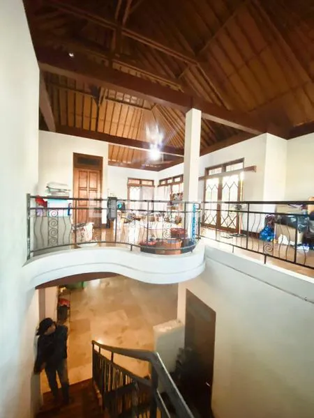 image DIJUAL TANAH ISI BANGUNAN VILLA CANTIK KEROBOKAN DENPASAR BALI (7)