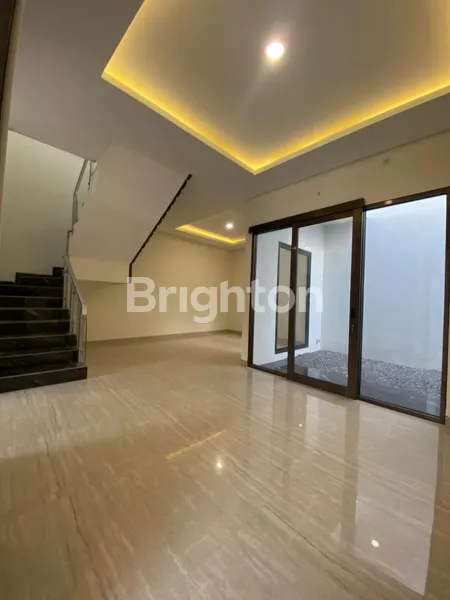 image DIJUAL RUMAH MINIMALIS DI CITRALAND UTAMA CLUSTER INTERNATIONAL VILLAGE (3)