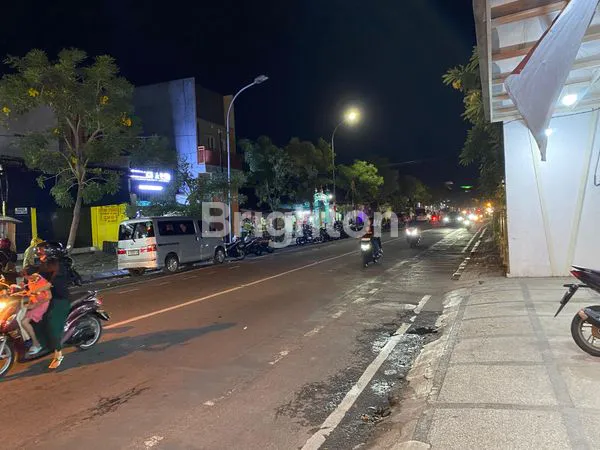 image RUMAH USAHA PINGGIR JALAN RAYA GRESIK KOTA (2)