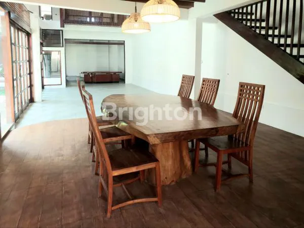 image VILLA FOR RENT SEMI FURNISHED AT SANUR (2)
