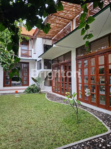 image VILLA FOR RENT SEMI FURNISHED AT SANUR (1)