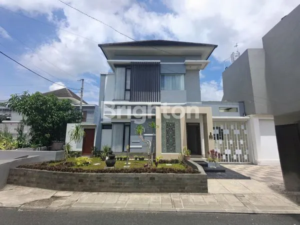 image RUMAH MEWAH FULL FURNISHED DI GRAND MELATI, LT 151M² (1)