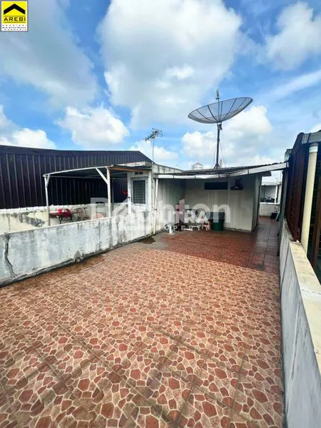 image RUMAH 2.5 LANTAI FULL FURNISHED, SHM, DI JLN KARYA DAME (7)