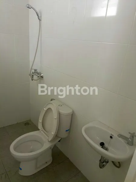 image RUMAH DISEWA DIGRAHA RAYA  (6)