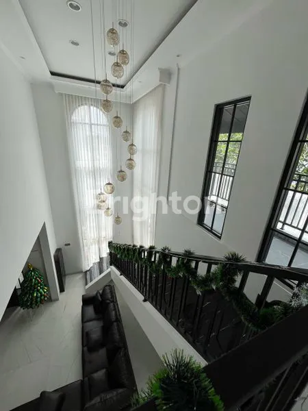 image RUMAH MEWAH DI PERUMAHAN ELIT KELAPA GADING (2)