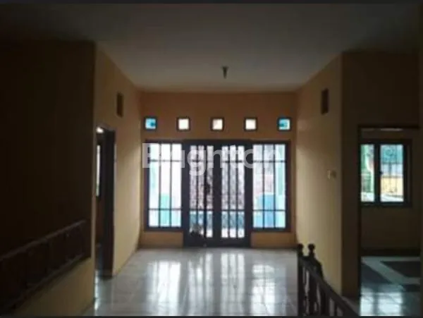 image DIJUAL RUMAH STRATEGIS DI PERUMAHAN GALAXY BEKASI SELATAN (4)