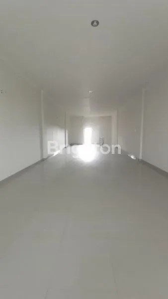 image RUKO TIGA LANTAI SAMPING ANDALAS KM 8 (4)