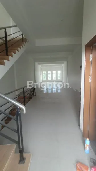 image RUKO TIGA LANTAI SAMPING ANDALAS KM 8 (6)