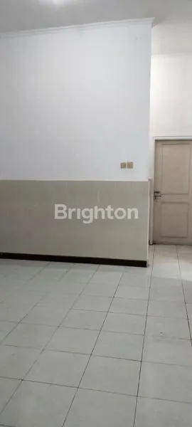 image RUMAH PERMATA WIYUNG REGENCY SIAP HUNI TERAWAT (4)