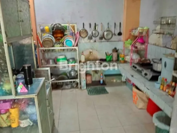 image RUMAH RUNGKUT BARATA HOOK STRATEGIS DEKAT KAMPUS UPN DAN MERR  (5)