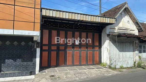 image RUMAH HITUNG TANAH AREA SANGKRAH, 2 MENIT DARI STASIUN SOLO KOTA (2)