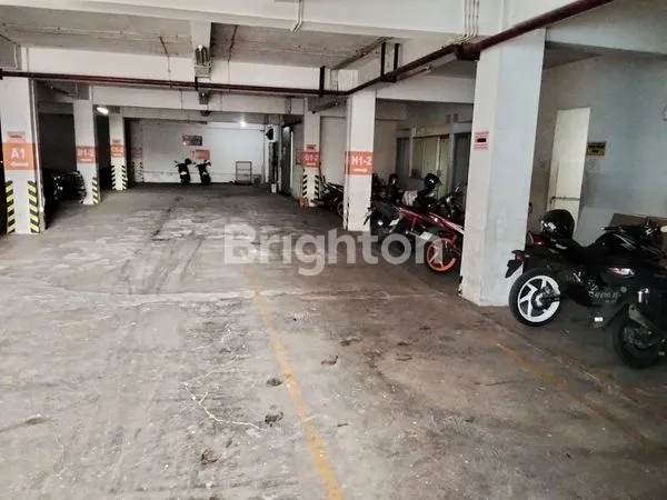 image RUANG USAHA TOSERBA STARTEGI DI MASARAN SRAGEN... (4)