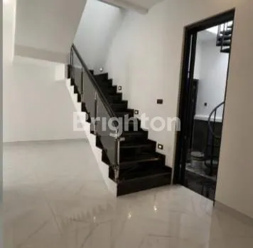 image RUMAH GRES AMERICAN CLASSIC MEWAH ARAYA 2 GALAXY BUMI PERMAI (5)