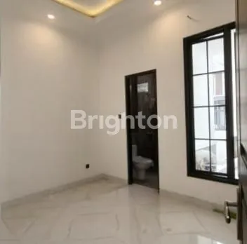 image RUMAH GRES AMERICAN CLASSIC MEWAH ARAYA 2 GALAXY BUMI PERMAI (3)