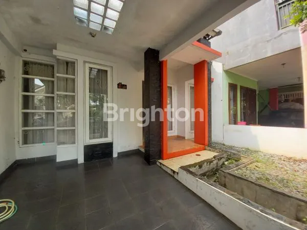 image  DIJUAL CEPAT,,RUMAH BAGUS SIAP HUNI DI CLUSTER SERPONG PARK SERPONG UTARA TANGERANG SELATAN (1)