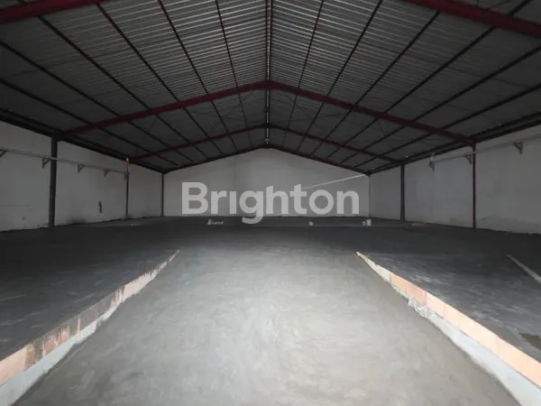 image GUDANG TAMBAK SAWAH PERGUDANGAN SURYA INTI (2)