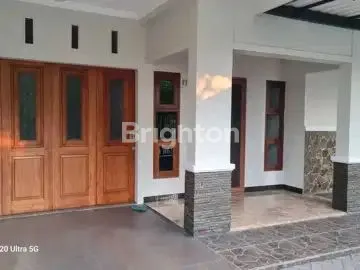 image RUMAH 2 LANTAI SIAP HUNI DI PURI SURYA JAYA (2)