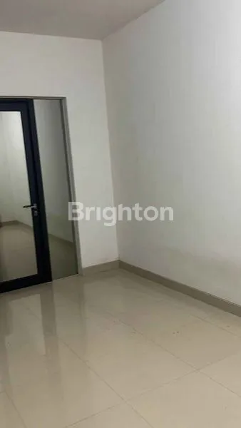 image RUMAH GRAND HARVEST DERRYL SIAP HUNI DEPAN BELAKANG SUDAH DI TUTUP KANOPI  (6)