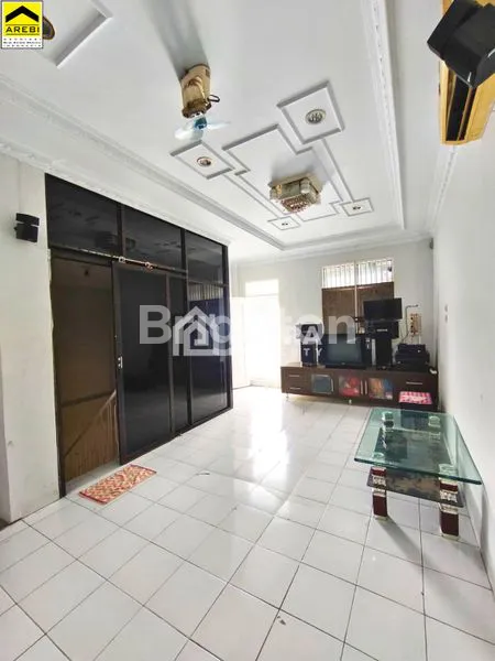 image RUMAH 2 LANTAI SIAP HUNI DAERAH KATAMSO MEDAN (4)