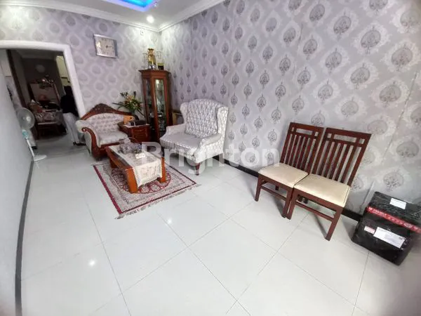 image RUMAH SIAP HUNI 2,5 LANTAI DI DUREN SAWIT (7)