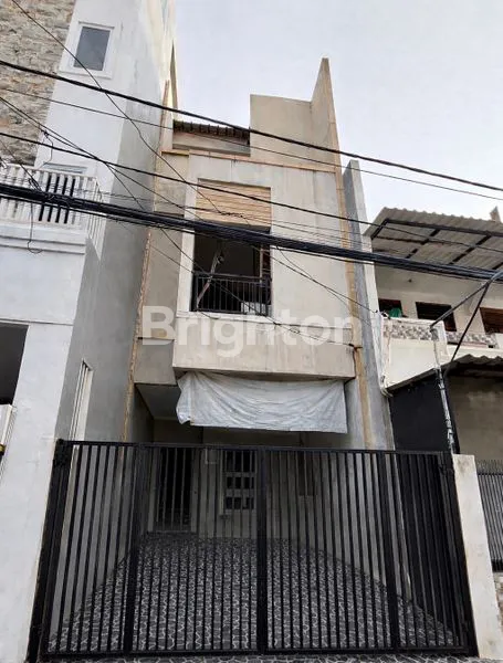 image STRATEGIS!! RUMAH 3 LANTAI TANJUNG DUREN COCOK BUAT HUNIAN KELUARGA MILENIAL / GEN Z ! (1)