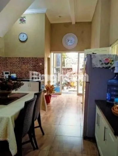 image RUMAH BAGUS NYAMAN DAN ASRI LOKASI STRATEGIS DEKAT CANDI SINGOSARI KOTA MALANG (4)