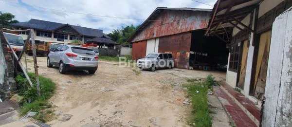 image GUDANG STRATEGIS SHM, LAHAN LUAS 1.674M² (1)
