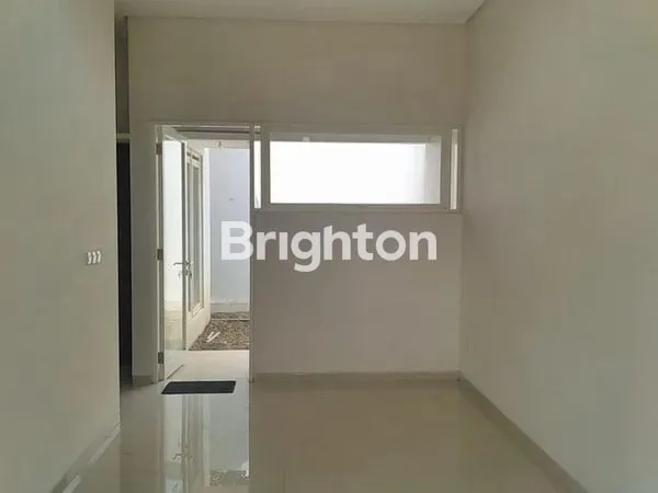 image RUMAH BAGUS MODERN DIJUAL CEPAT DI  AUSTINEVILLE TIDAR KOTA MALANG  (2)