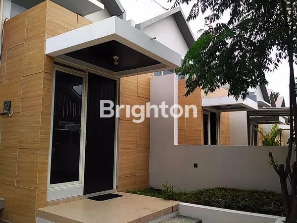 image RUMAH BAGUS MODERN DIJUAL CEPAT DI  AUSTINEVILLE TIDAR KOTA MALANG  (3)