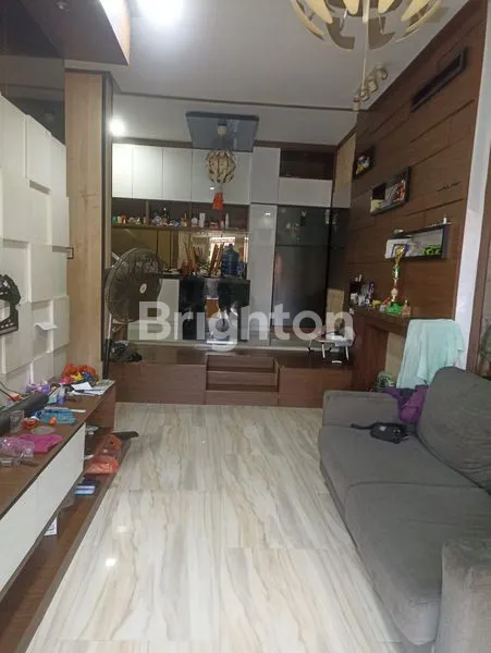 image RUMAH MINIMALIS 3 LANTAI, SHM, HARGA KOMPETITIF (5)