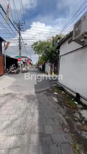 image RUMAH BARU 2 LANTAI DI MONANG MANING (8)