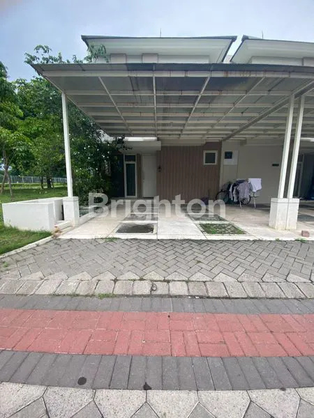 image DISEWAKAN RUMAH CLUSTER CANBERRA – GRAND PAKUWON SURABAYA\NFULL FURNISH | SIAP HUNI | LINGKUNGAN NYAMAN & PRESTISIUS (1)