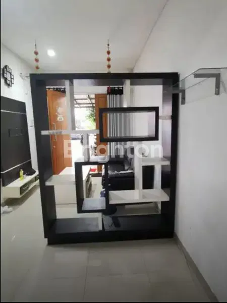 image RUMAH CANTIK SEMI FURNISHED AURORA,CITRA RAYA (3)