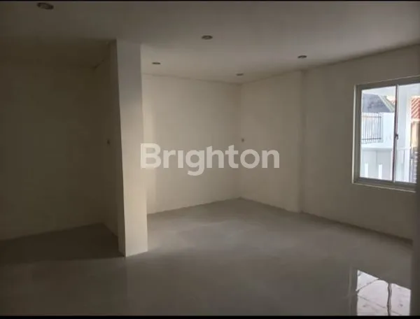 image RUMAH MEWAH NYAMAN DI CLUSTER DEPAN MELATI MAS BSD , DEKAT PUSAT BOULEVARD BSD (4)