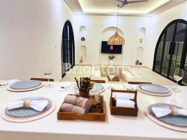 image BRAND NEW 4BR VILLA WITH ROOFTOP & POOL – PADONAN CANGGU (MONTHLY RENTAL) (5)