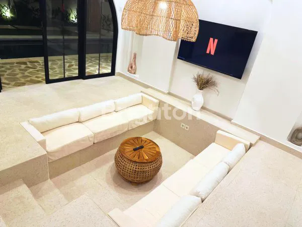 image BRAND NEW 4BR VILLA WITH ROOFTOP & POOL – PADONAN CANGGU (MONTHLY RENTAL) (4)