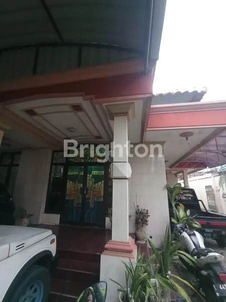 image RUMAH USAHA STRATEGIS, LT 900M² DI SURABAYA (2)