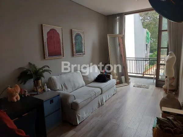 image HUNIAN EKSKLUSIF 6 KT DI THE CASTILLA SERPONG (2)