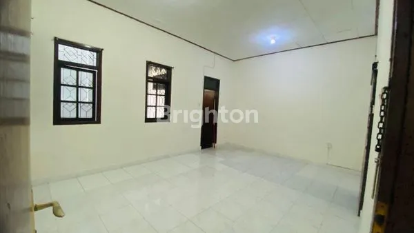 image DISEWAKAN RUMAH BESAR 1 LANTAI DI SIDAKARYA, DEKAT RENON - SIAP HUNI  (5)