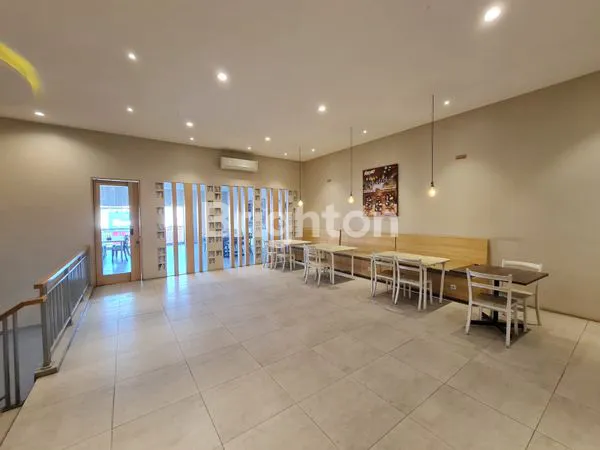 image RUKO 2 LANTAI SHM DI JATIWARINGIN, LUAS DAN COCOK UNTUK USAHA (5)