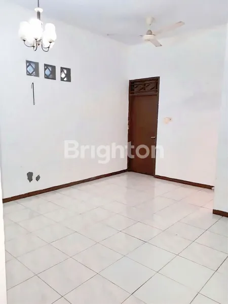 image DIJUAL RUMAH DI KEMANGGISAN (4)
