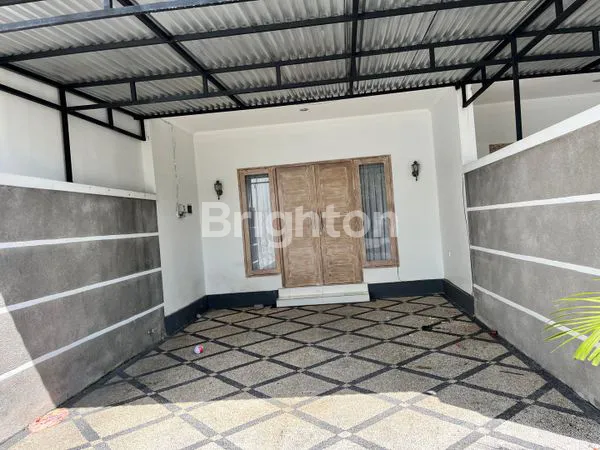 image DISEWAKAN RUMAH 2 LANTAI MODERN DI SIDAKARYA , LOKASI NYAMAN & LUAS   (3)