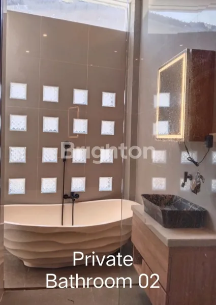 image VILLA SHM FULL FURNISH LOKASI STRATEGIS DEKAT SPORT HALL ONE GATE SYSTEM DI KAWASAN TAMAN GRIYA JIMBARAN BALI (2)