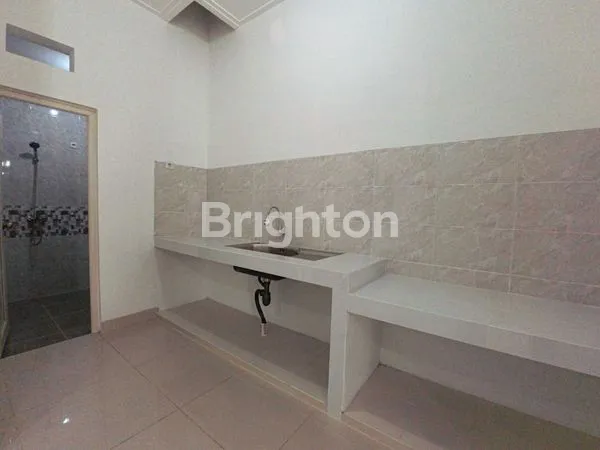 image RUMAH BARU 3 LT DURI KEPA DKT TANJUNG DUREN JAKARTA BARAT (3)