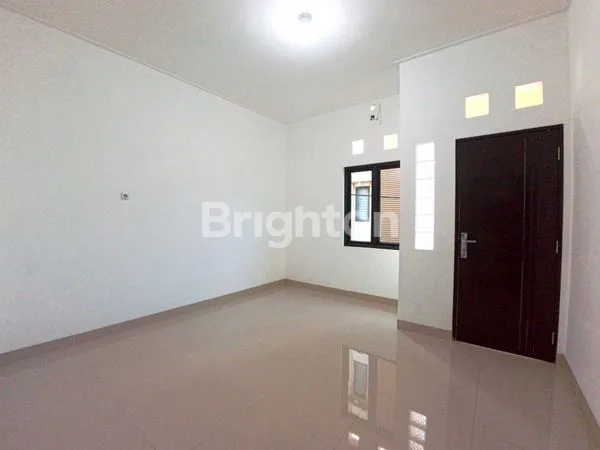 image RUMAH BARU 3 LT DURI KEPA DKT TANJUNG DUREN JAKARTA BARAT (6)